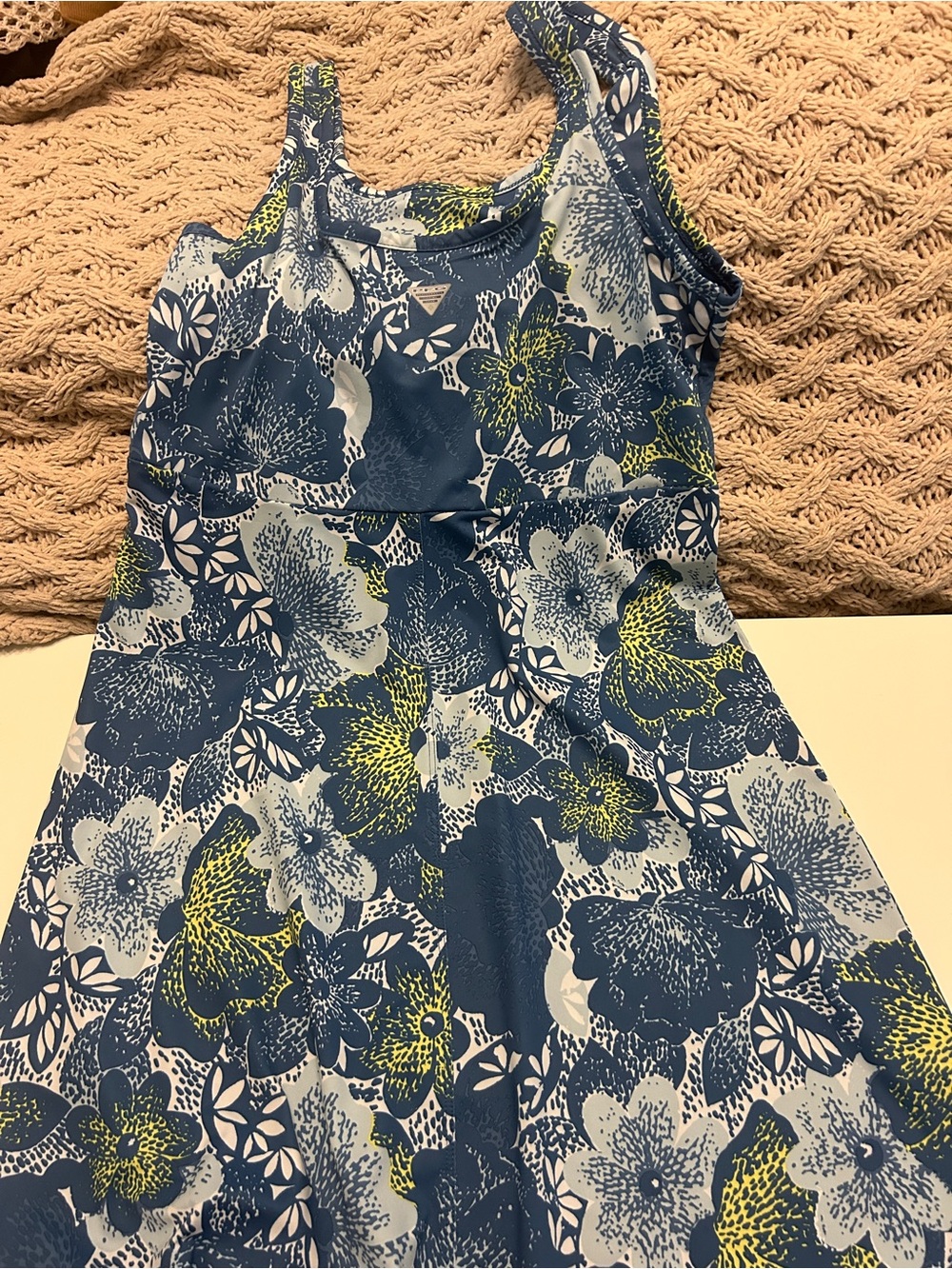 Columbia small sports dress - Picture 2 of 7